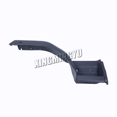 Originated in China New Plastic Fender Front Section for Dongfeng Chenglong 609 Truck M61-8403221B M61-8403221B-YC M61-8403321/421