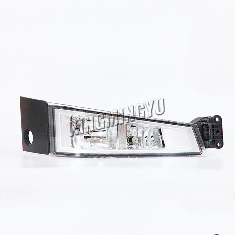 84186279 82140763 Fog Lights For Volvo FH FMX Trucks European Truck Body Parts
